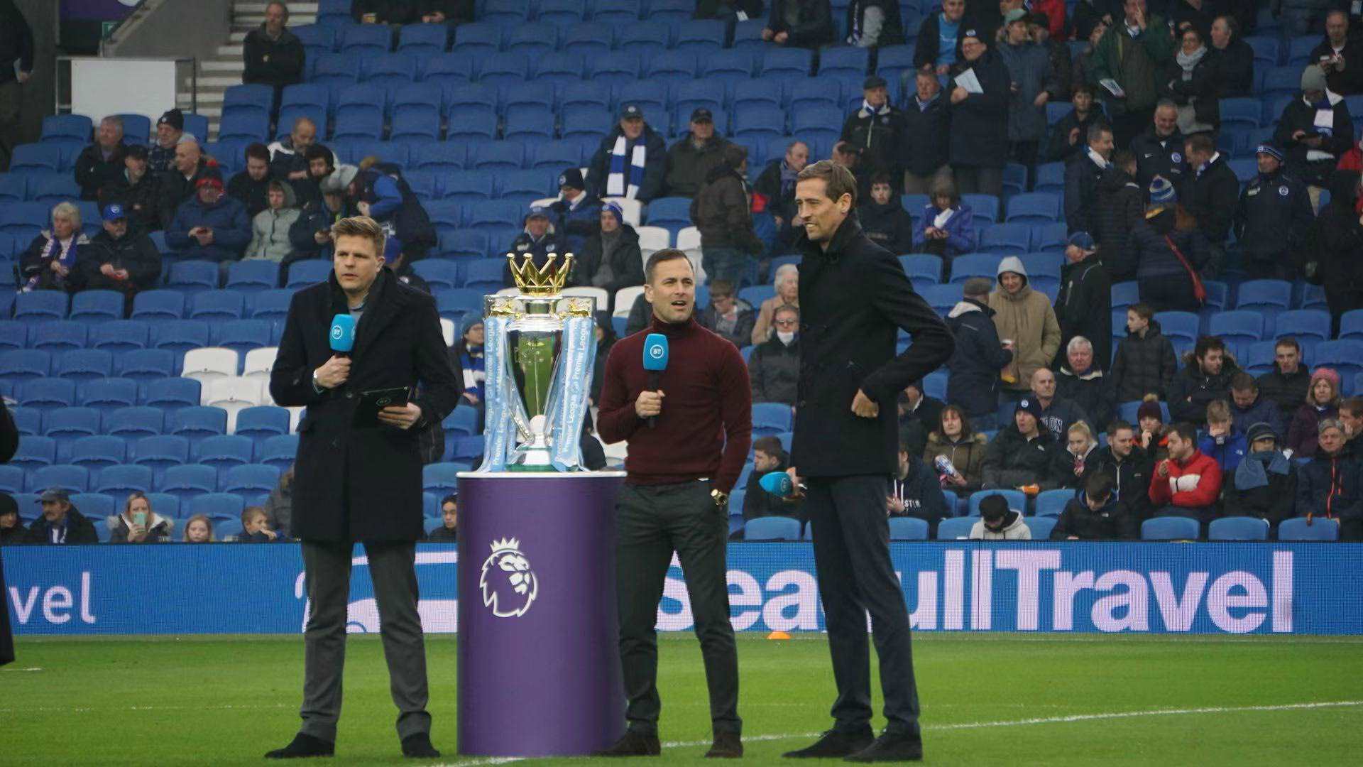 与整体风格 与整体风格